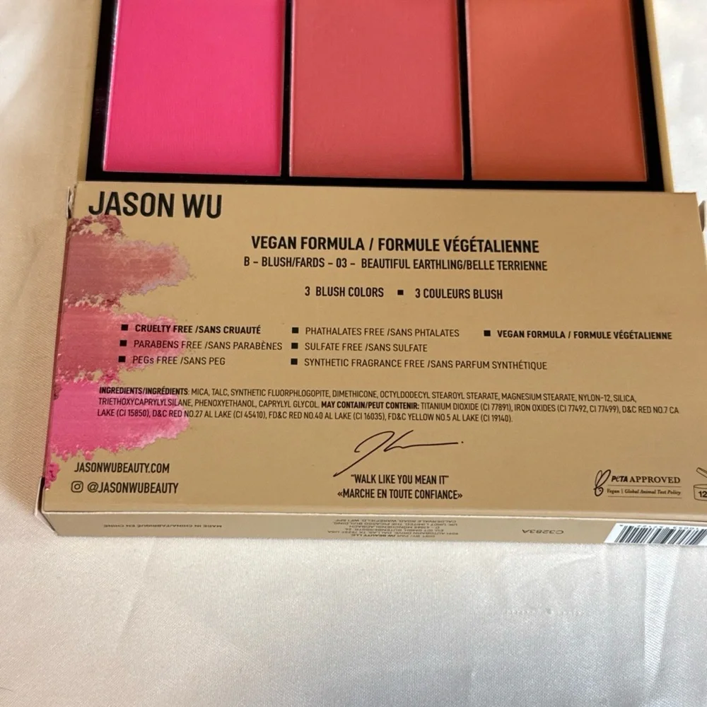 Jason‎ Wu Vibrant Blush Palette - Bold Pink and Soft Peach